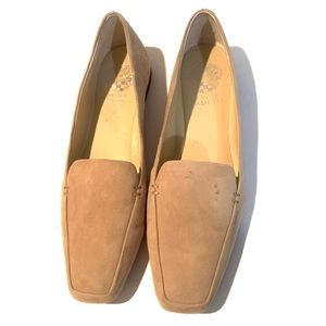 Vince Cumuto Tan Leather Flat Shoes Size 8.5 Preowned Condition w Flaw See Photo